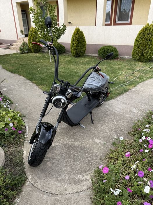 Scuter elctric nou 100 km