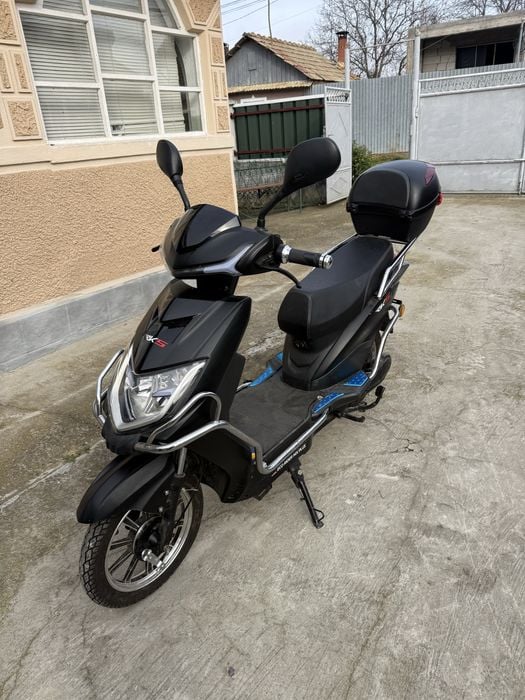 Scuter electric RKS ECO RIDER PLUS