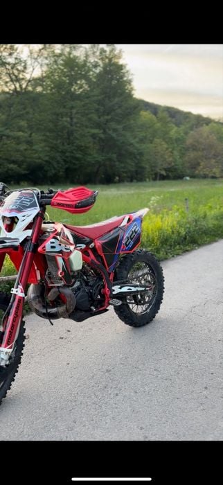 Vand beta 300rr 2t an 2017 pret fix