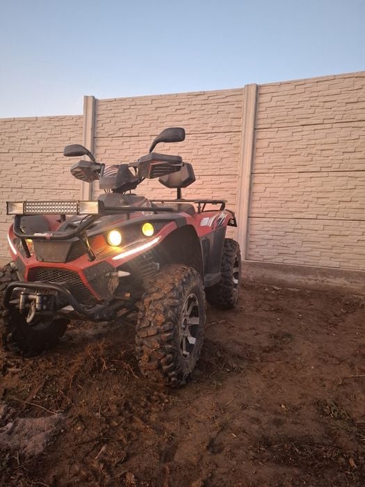 Vând atv linhai 400