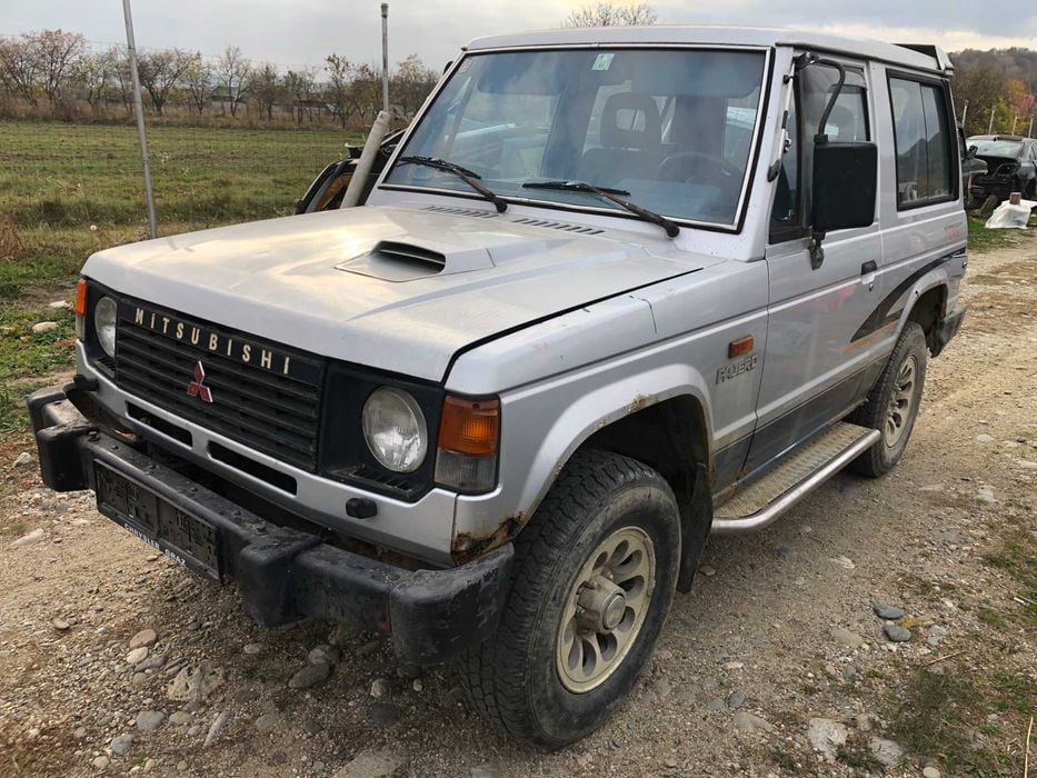 Dezmembrari dezmenbrari piese dez mitsubishi pajero mk1 2,5diesel 4x4