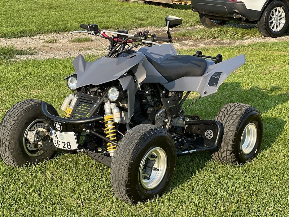 Suzukj ltz 400 Ak 47