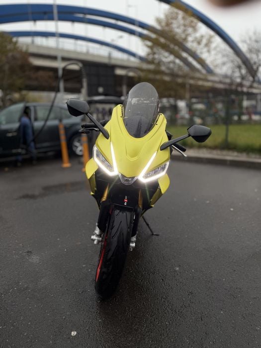 Aprilia RS660 2023 – Full Akrapovic, întreținută la reprezentanță