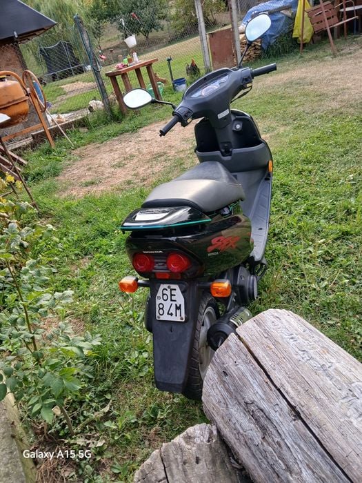Scuter   honda 50 cm