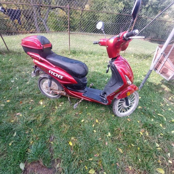 Vand  Scuter electric