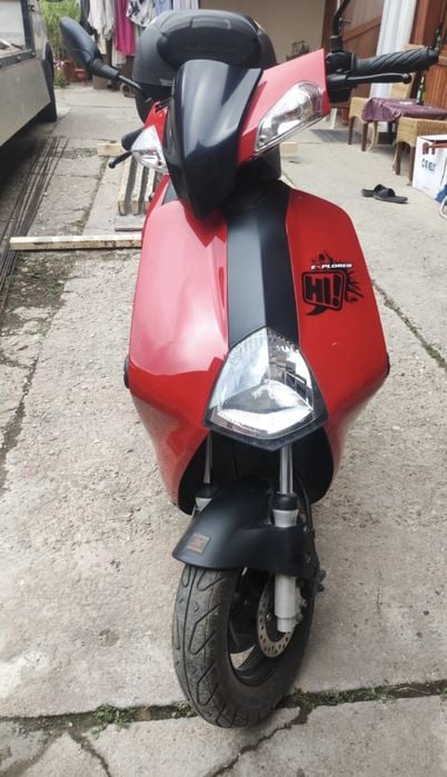 Vand scuter de 49 cc,an 2010