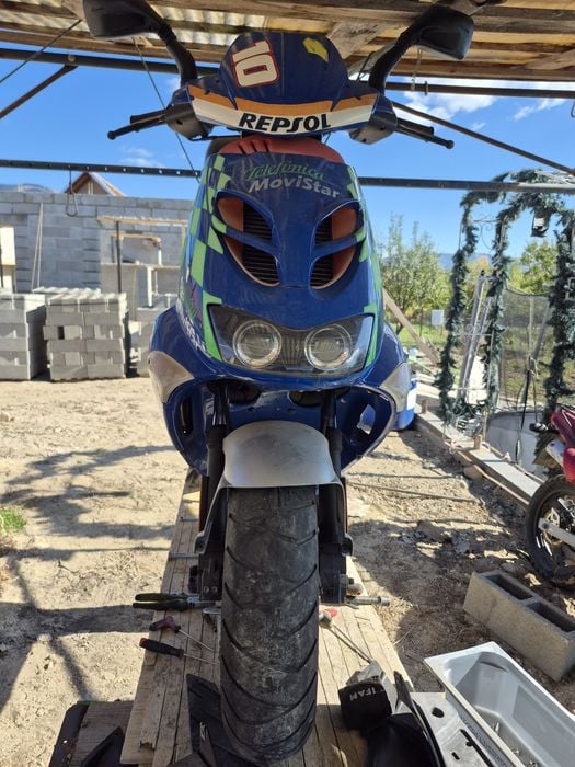 Scuter aprilia cu motor defect