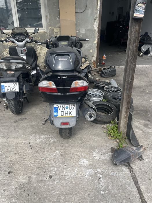 vand burgman executive 650 pret fix