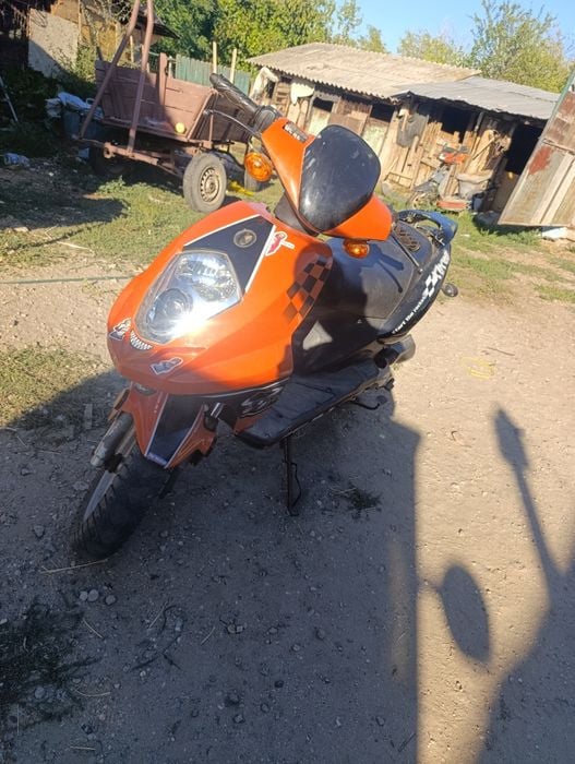 Vând/schimb scuter RIEJU TOREO 50 4t