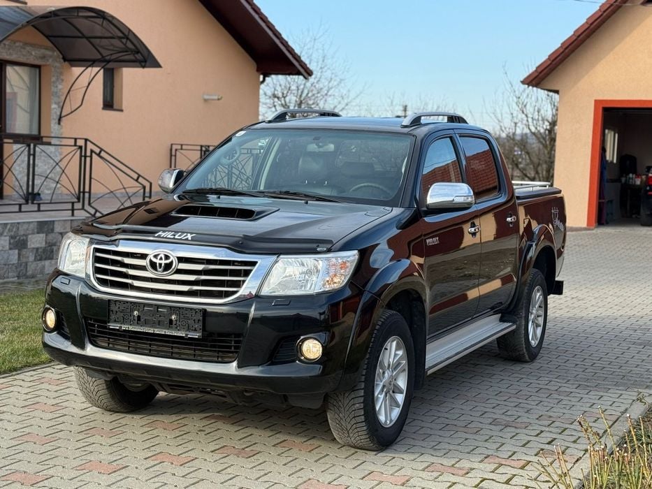 Toyota Hilux Invincible / 2014 / 3.0 diesel / Full