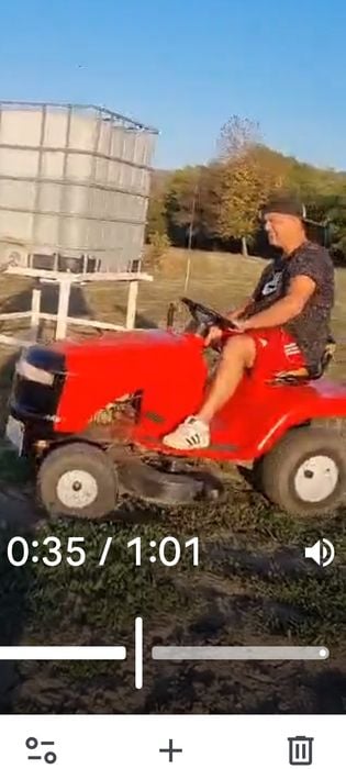 Tractoras tiene gazon 15,5 cp folosit are o problema la carburator