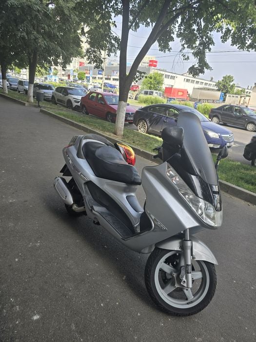 Piaggio x8 125cm (categoria B+curs)