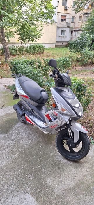 Vand scuter 49cc TGB Bullet