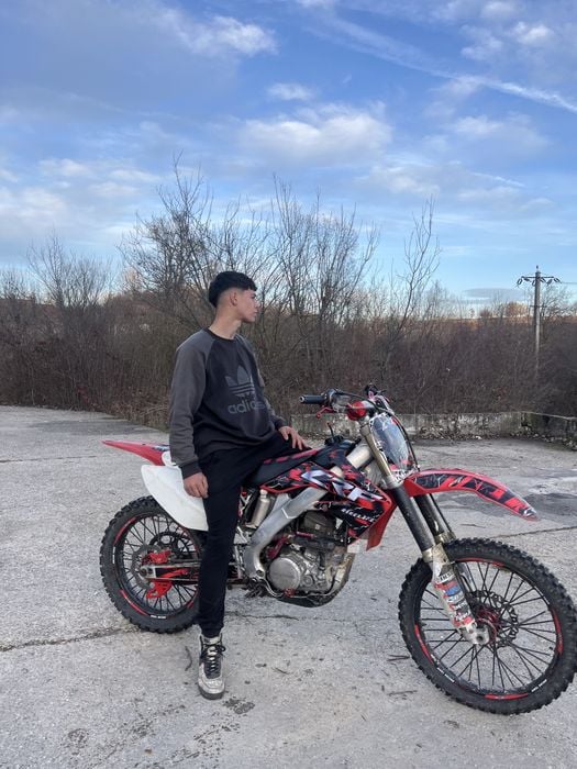 Motocicleta honda crf 250r