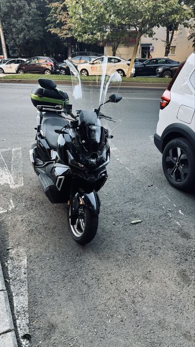 SYM ADX 125 • 10.700 km • Keyless • Revizii la zi • Cutie + Parbrize