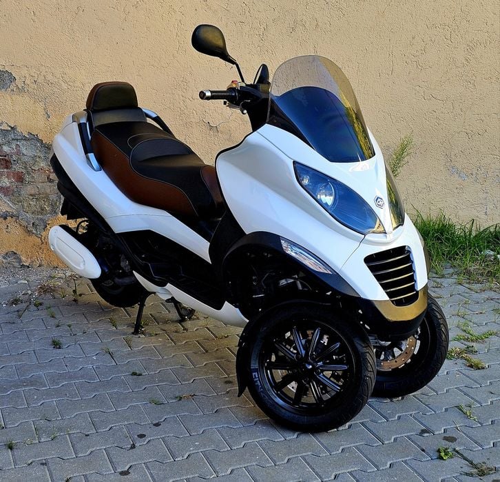 Piaggio MP3 250cm