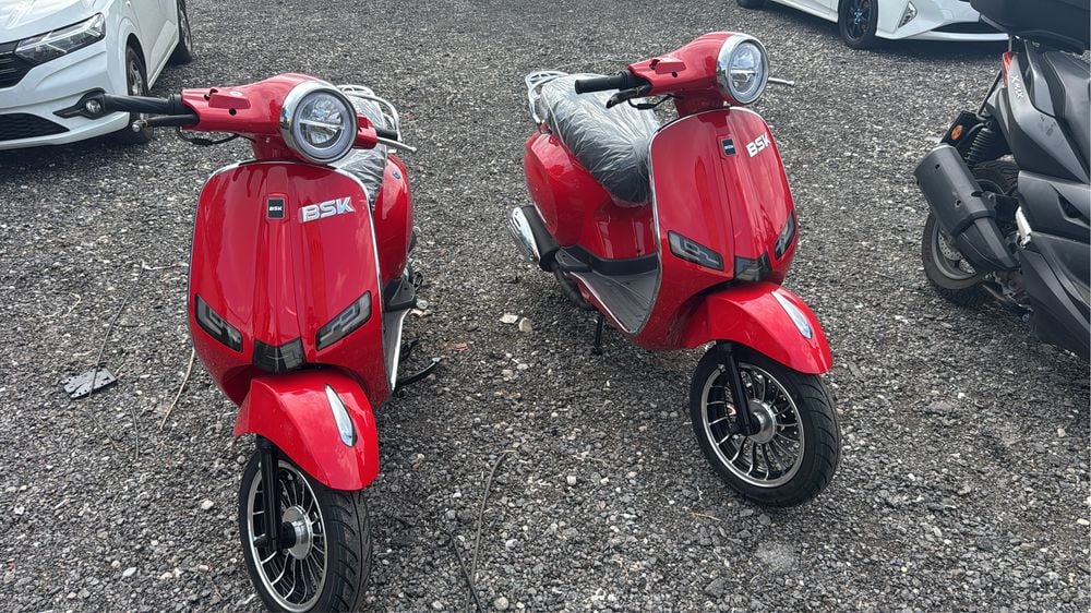 Scutere noi fara permis de inchiriat