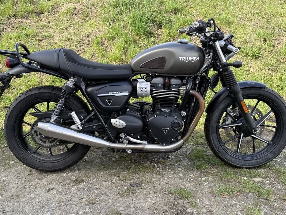 Triumph Street Twin 900