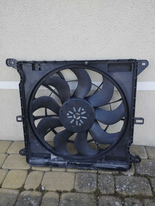 Wentylator Chłodnicy Jeep Grand Cherokee WL  2023r.