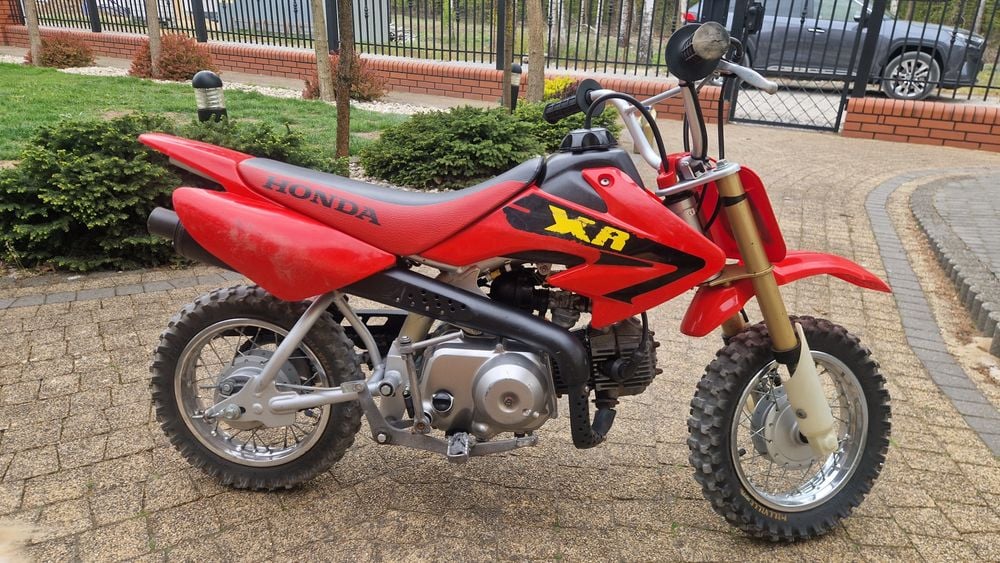 Honda XR50R (CRF 50) czerwona