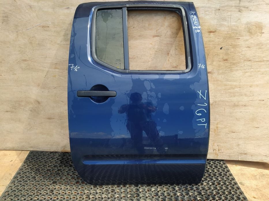 Nissan Navara D40 Suv Drzwi Tył Prawy Bw9