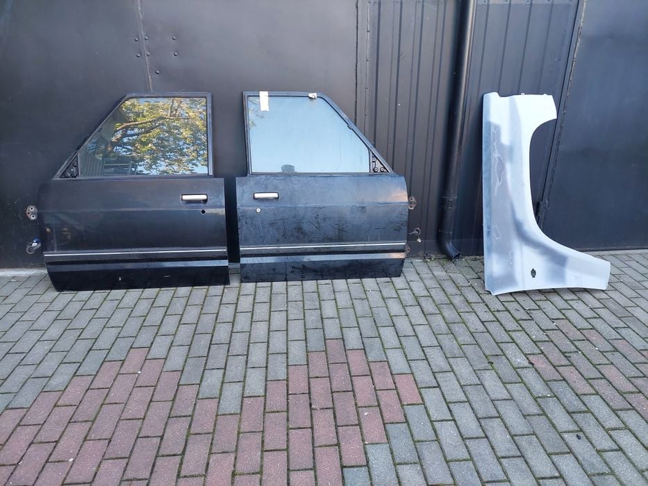 Nissan Patrol Y60 3 drzwi przód tył błotnik maska rama  sinik