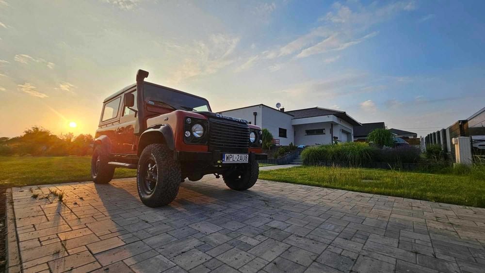 Land Rover Defender