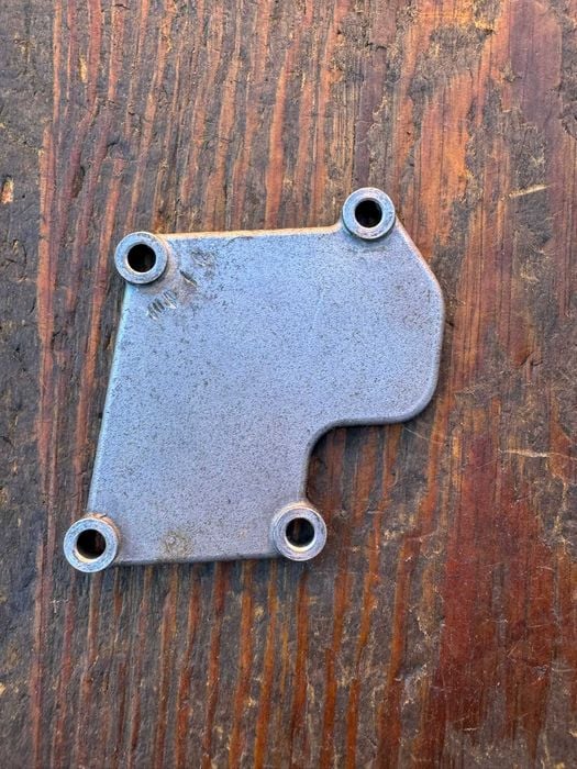 Flansza cylindra kapa pokrywa zaworu boczna suzuki rm 80 / 85 r 89-23