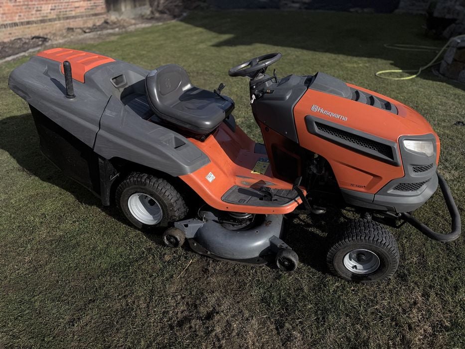 Kosiarka Traktorek Husqvarna  TC 142T
