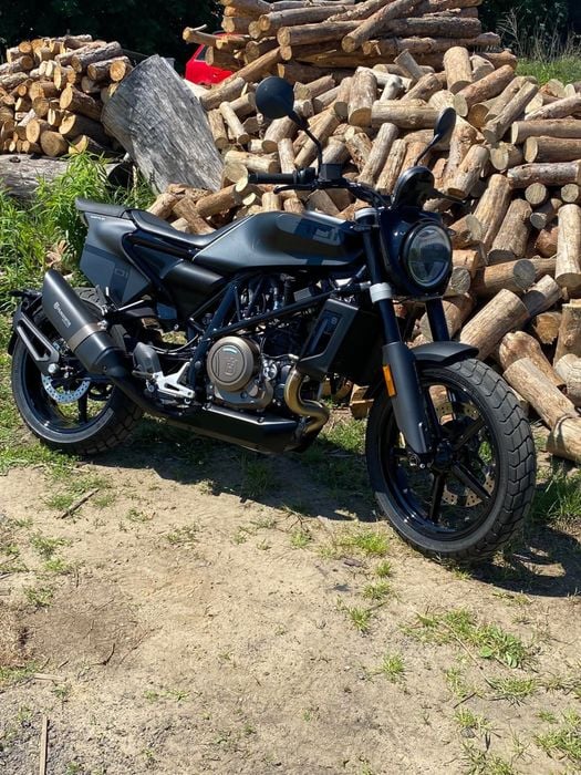 Husqvarna SVARTPILEN 701 # KTM  # stan bdb # 5800km # naked  # 2020