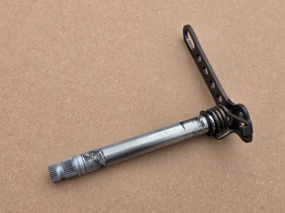 Wybierak wieloklin wałek zmiany biegów Honda CRF 450 r. 13-16 OEM