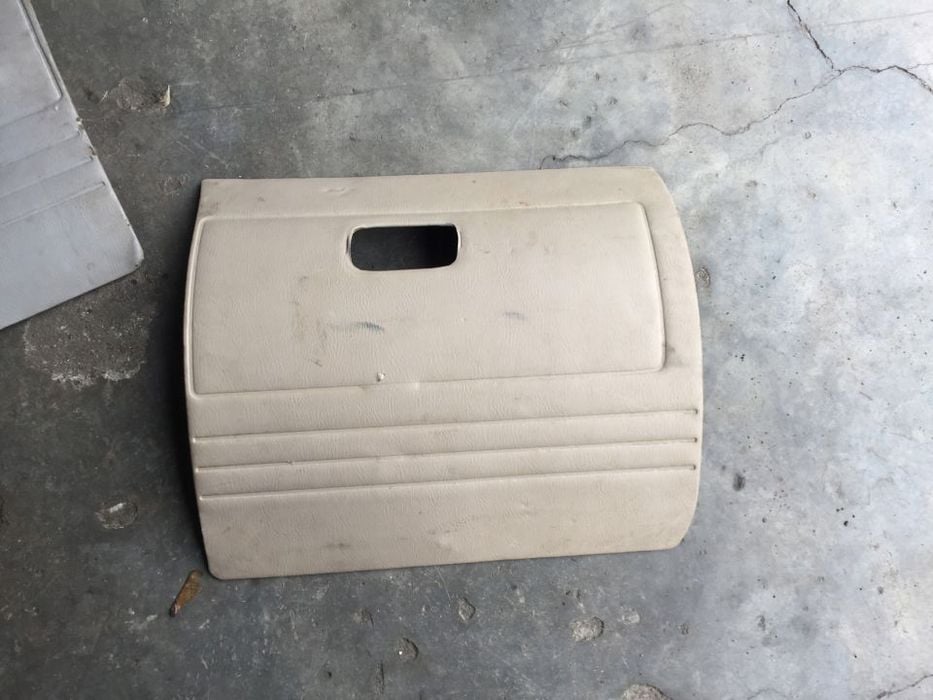 patrol y61 boczek tapicerka drzwi bagażnika lewa