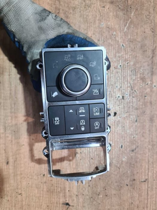 Land Rover Discovery V L462 3.0d panel napędów przełącznik zawieszenia