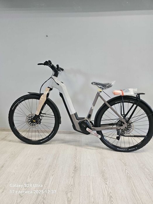 Focus Planet² 6,8SHIMANO DEORE,Bosch Per.Line CX,Bateria 750