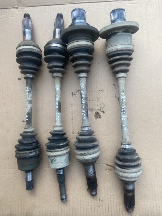 Półoś tylna lewa półoska Tylna prawa Przednia Yamaha grizzly 660