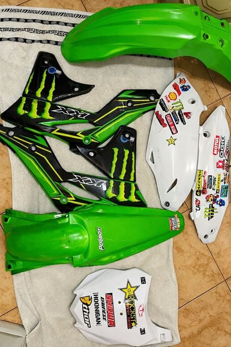 Plastiki kawaski KX250F