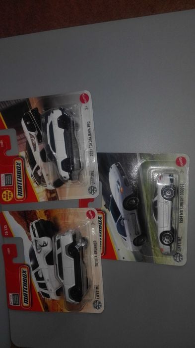 Matchbox zestaw 3 sztuk: Toyota 4Runner i RAV4 Mitsubishi 3000GT