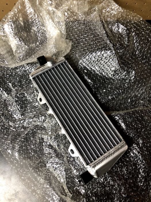 JMP lewa chłodnica KTM/Husqvarna/GasGas 19>23