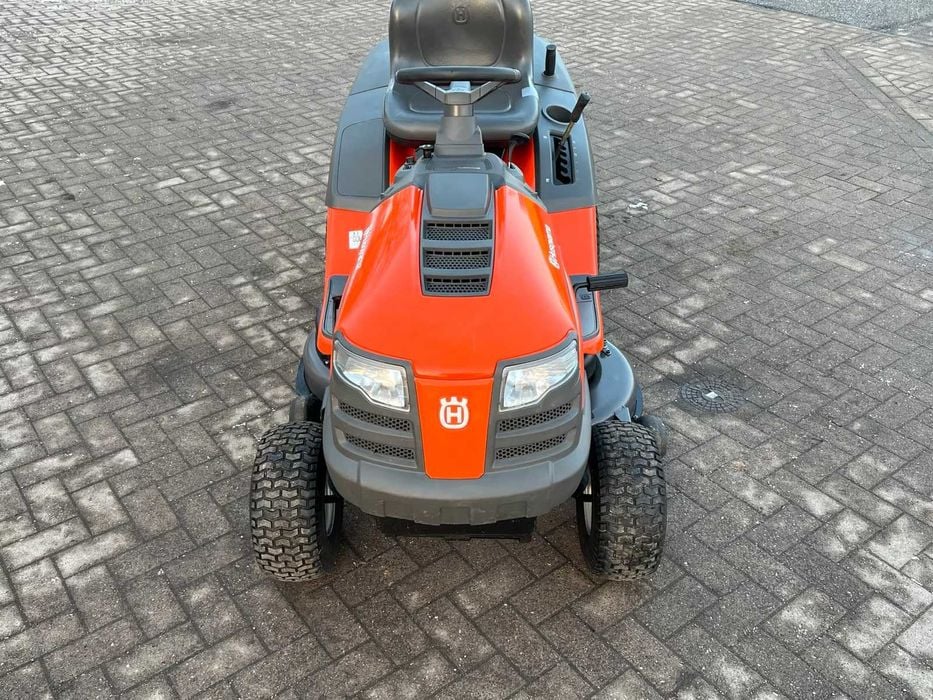 Husqvarna - używany traktorek ogrodowy model CTH 174