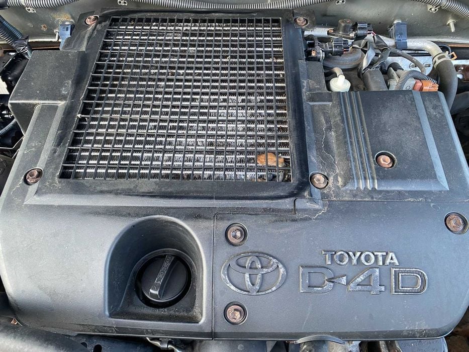 Toyota land cruiser 120 silnik 30 d4d  163 konie super stan