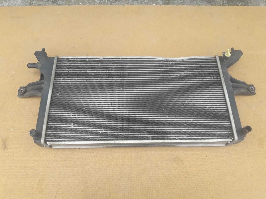 Chłodnica Powietrza Intercooler Wodny Toyota Hilux VIII 2.8D