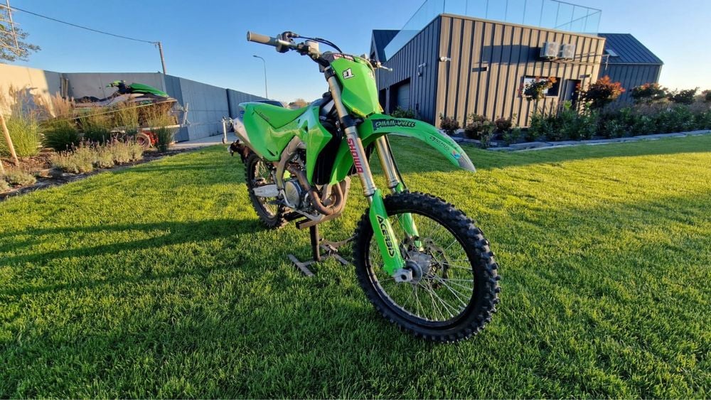 Kawasaki KX450F 2024 mapy, trakcja, sztos!