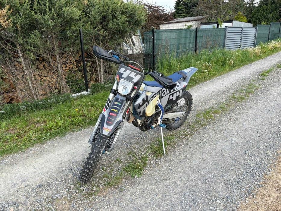 Husqvarna FE 350 (2017) – bardzo dobry stan, doinwestowana zarejestrowany