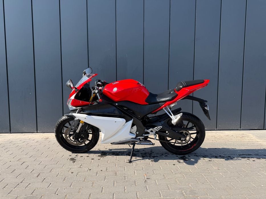 YAMAHA YZF-R125 rok 2015 niski przebieg