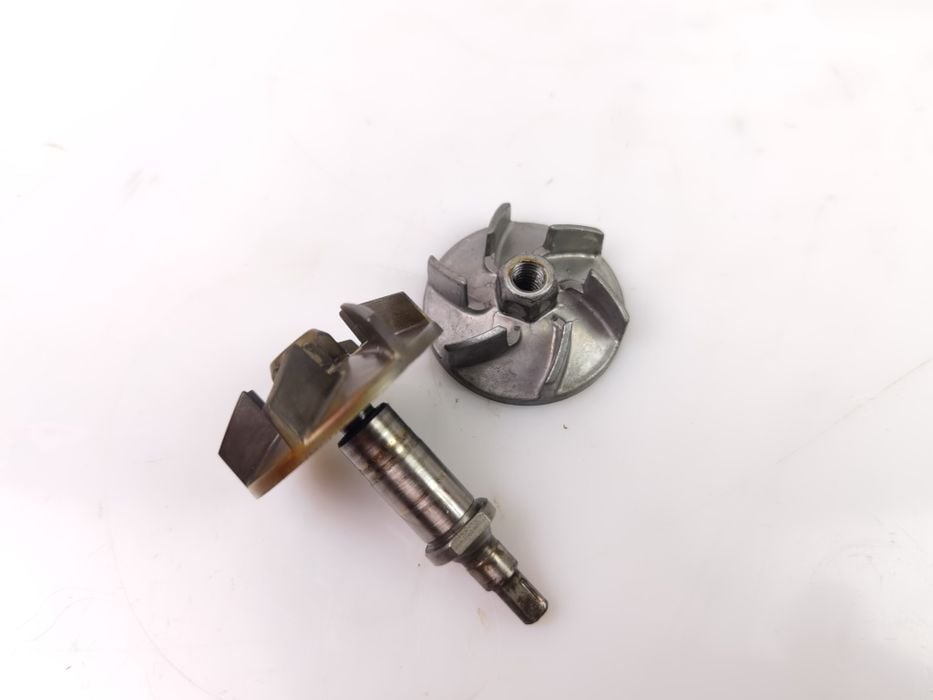 Wirnik pompy wody pompa wody wałek yamaha YFZ 450 08r