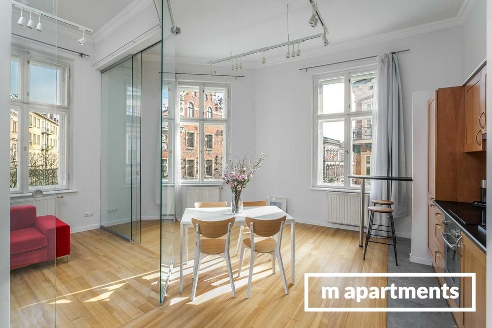 70m² | Deluxe View | 4m High | Lift | AirCon | NO COMMISSION