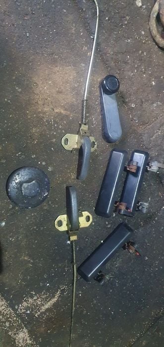 Suzuki Samurai Samuraj klamka korbka korek