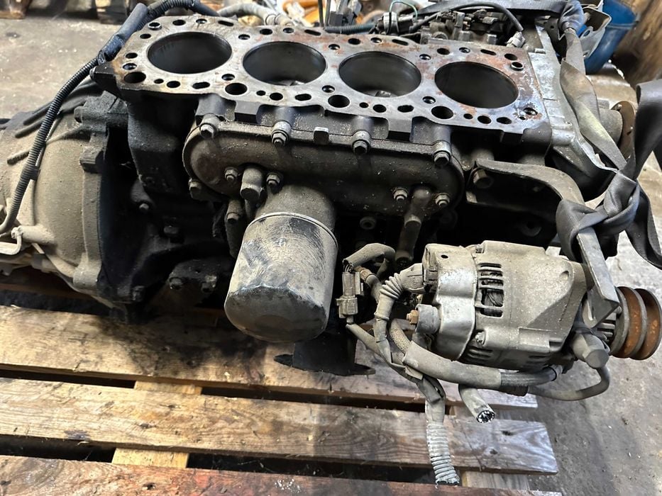 Toyota Hiace Hilux Dyna Blok Silnika Dół 2.4D 2L 96-01 Silnik
