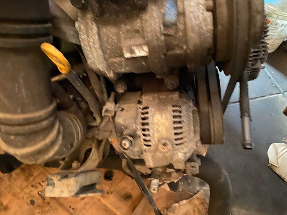 Toyota land cruiser 90 95 4 runner 30 1kz alternator