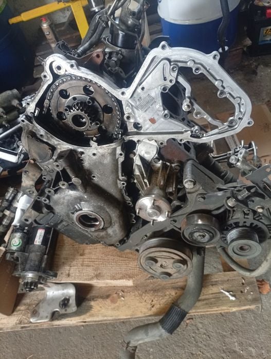 Silnik Navara d40 2.5dci 3800km po kapitalnym remoncie.